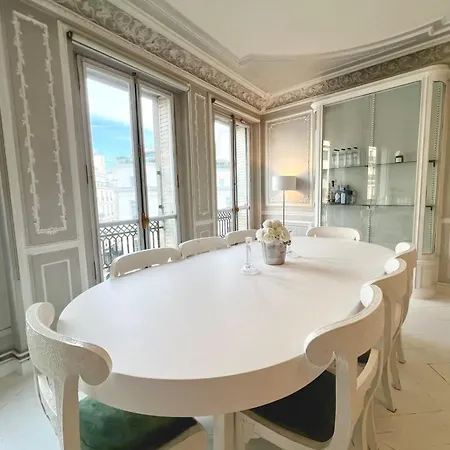 Appartamento Bright And Well-decorated Parisian-style Nest Parigi